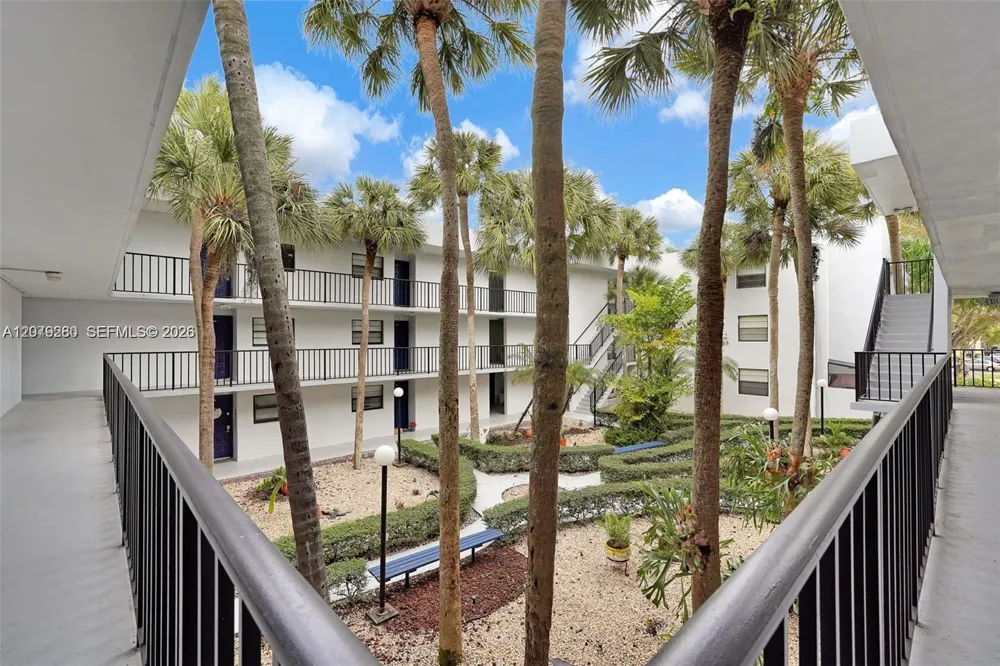 10825 SW 112 AV #6-215 Miami, FL 33176