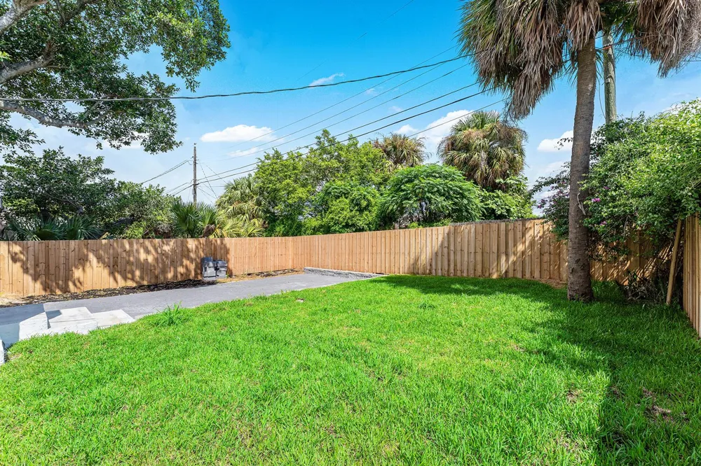 1150 W 25th Street Riviera Beach, FL 33404