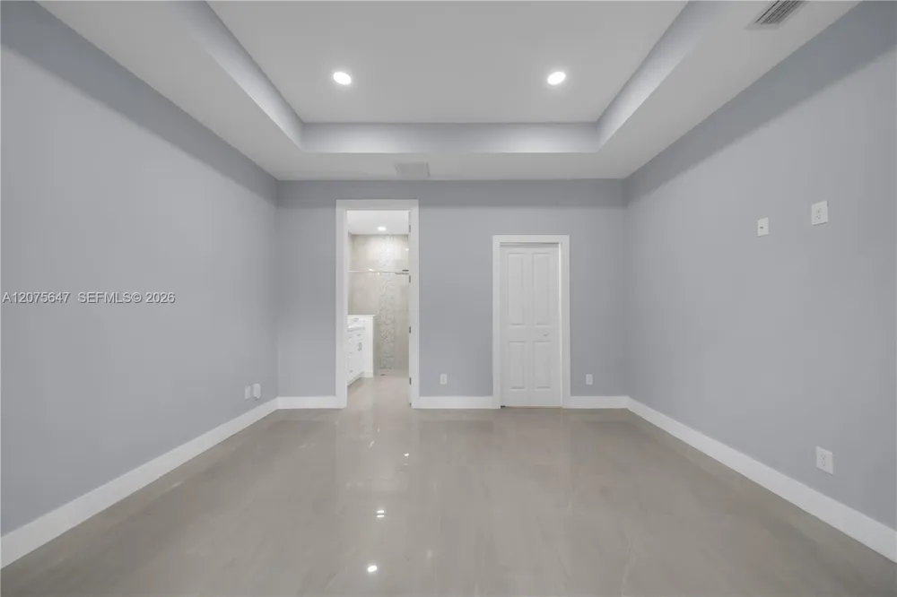 1901 E 7th ST Lehigh Acres, FL 33936