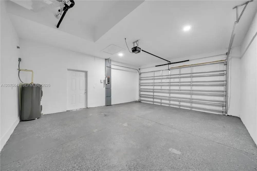 1901 E 7th ST Lehigh Acres, FL 33936