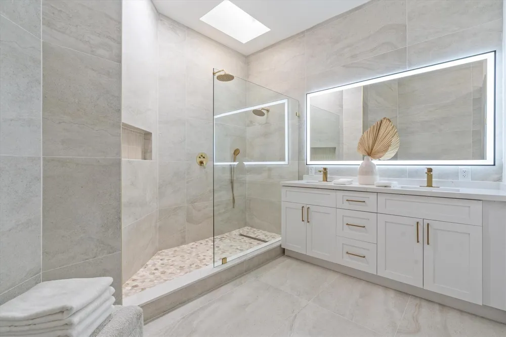 1115 Gator Trail West Palm Beach, FL 33409