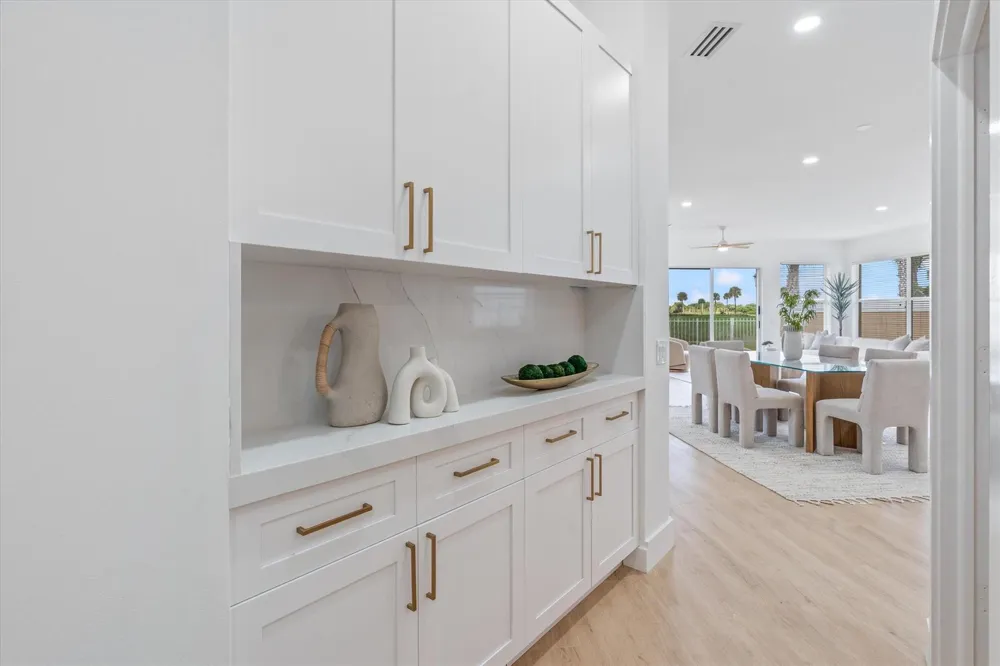 1115 Gator Trail West Palm Beach, FL 33409