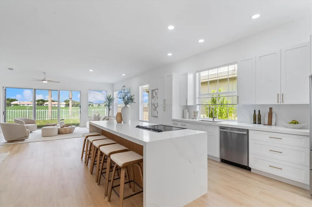 1115 Gator Trail West Palm Beach, FL 33409
