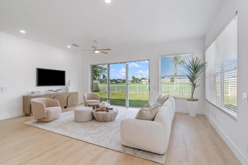 1115 Gator Trail West Palm Beach, FL 33409