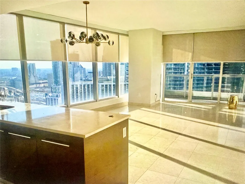 475 Brickell Ave #2915 Miami, FL 33131