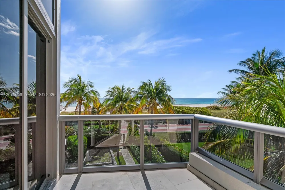 5875 Collins Ave #401 Miami Beach, FL 33140