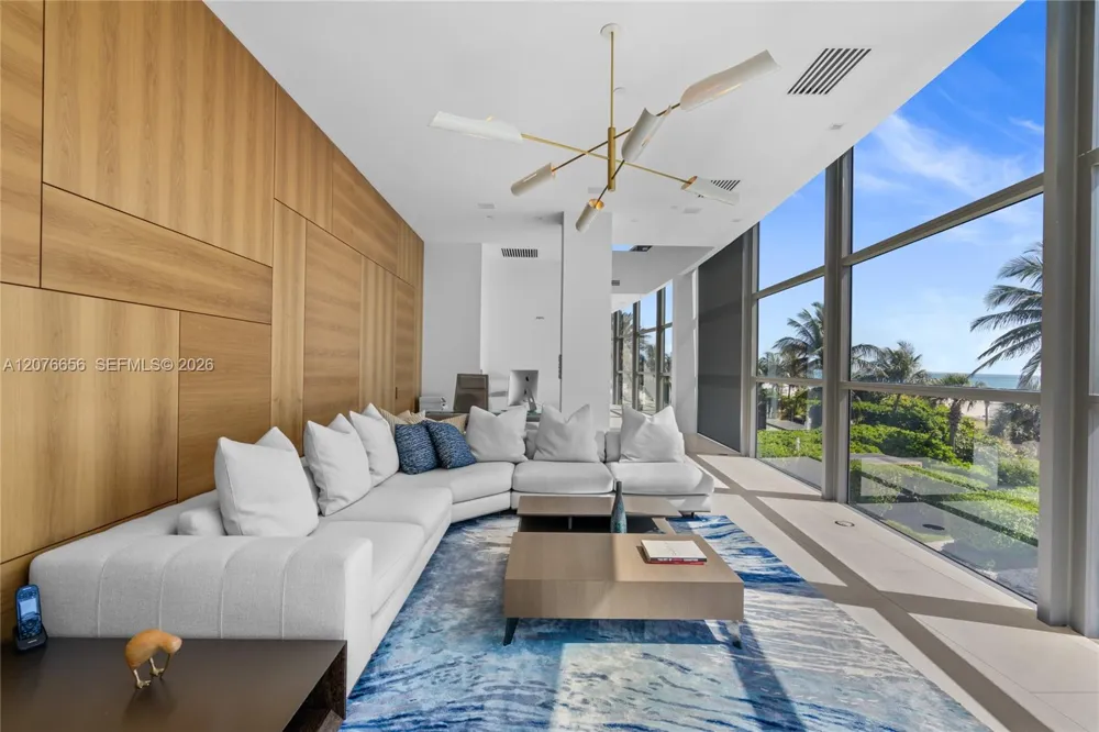 5875 Collins Ave #401 Miami Beach, FL 33140