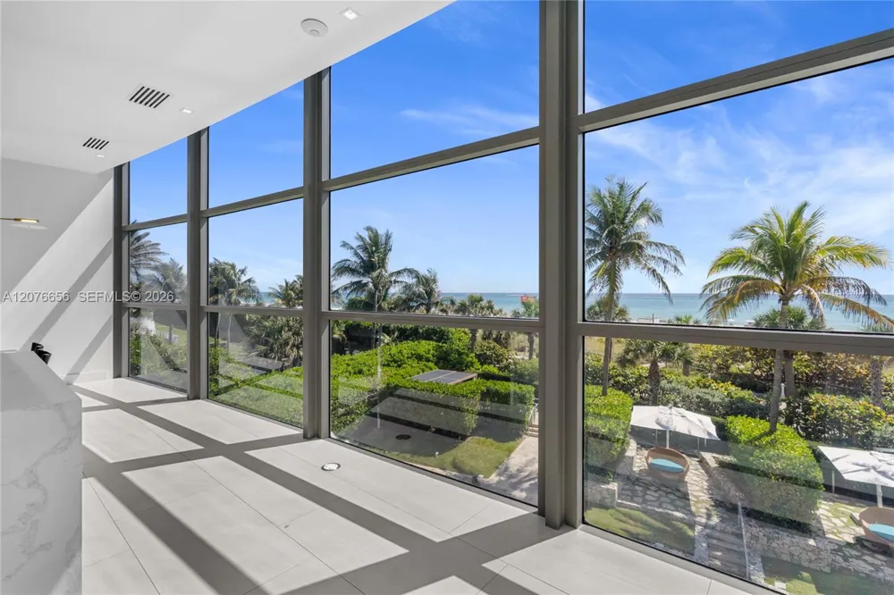 5875 Collins Ave #401 Miami Beach, FL 33140