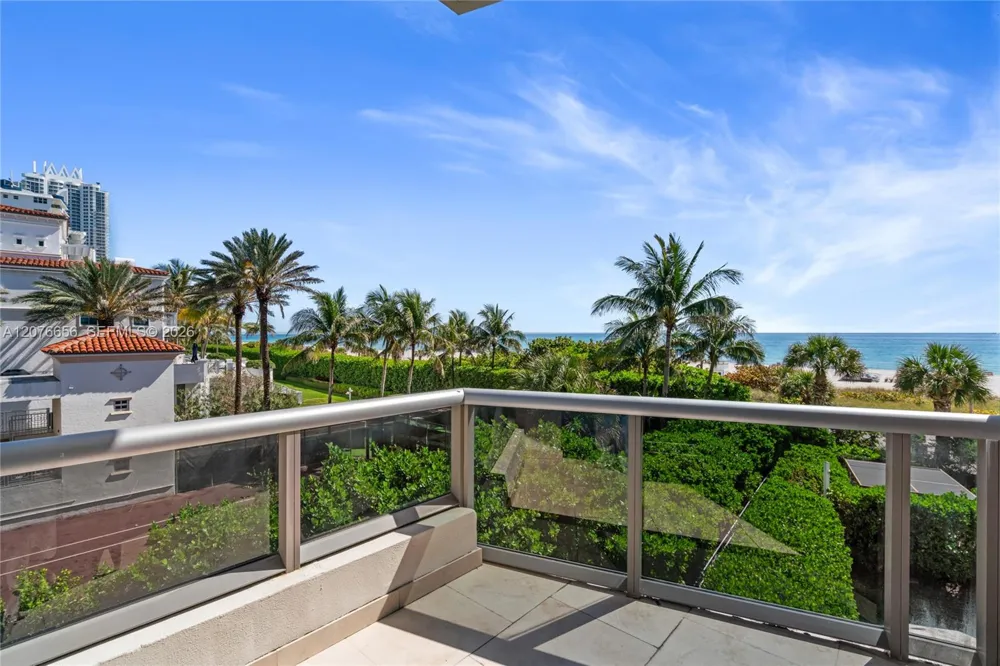 5875 Collins Ave #401 Miami Beach, FL 33140