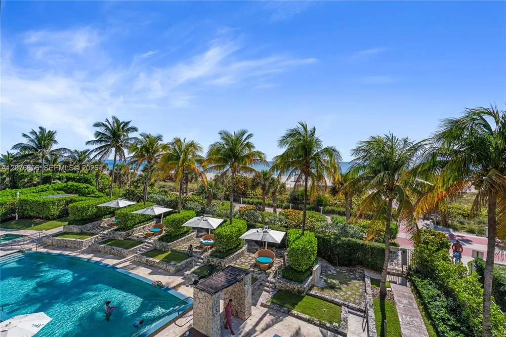 5875 Collins Ave #401 Miami Beach, FL 33140