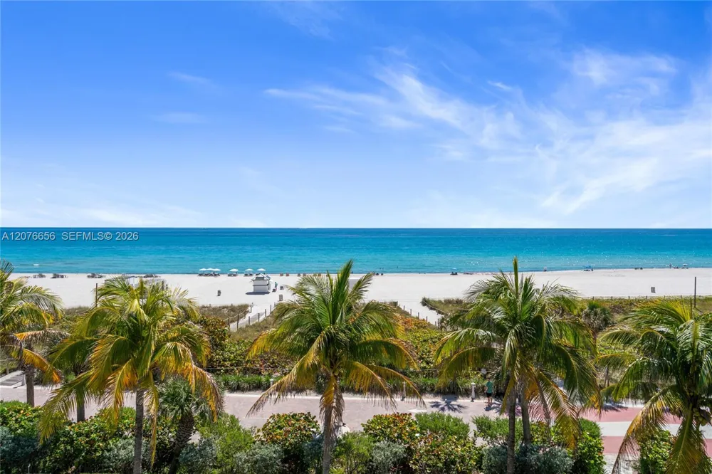 5875 Collins Ave #401 Miami Beach, FL 33140