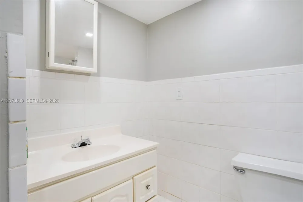 6535 NW 6th Ave Miami, FL 33150