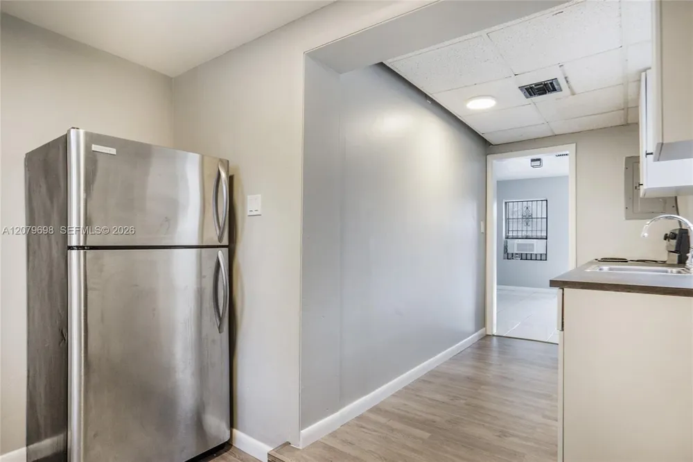 6535 NW 6th Ave Miami, FL 33150