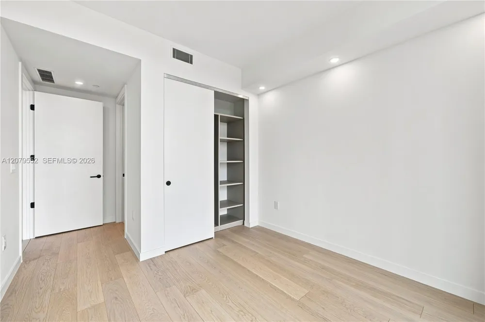2200 Brickell Ave #413 Miami, FL 33129