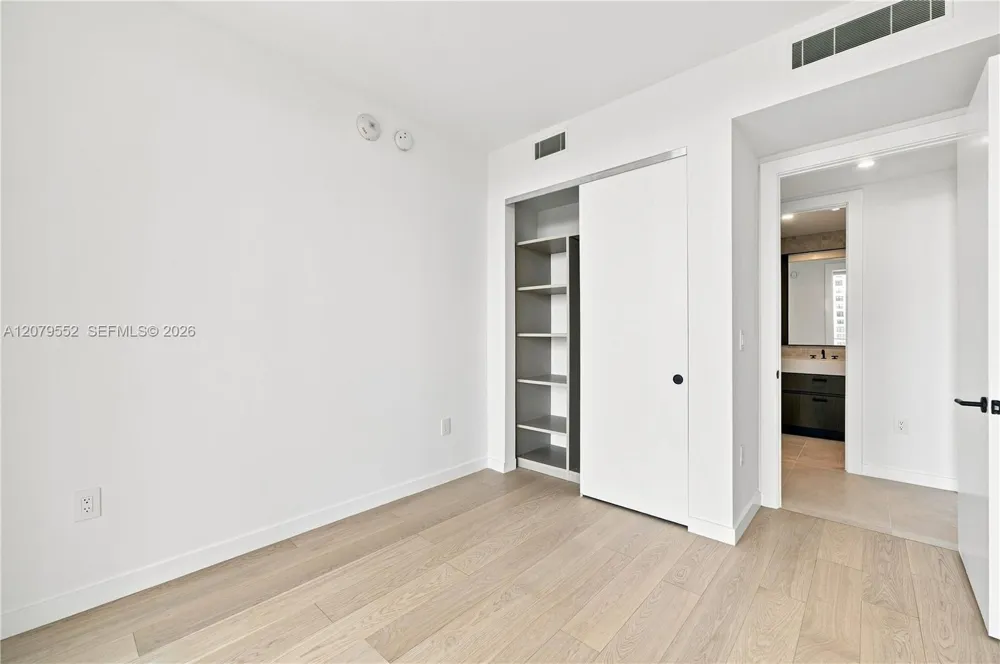 2200 Brickell Ave #413 Miami, FL 33129