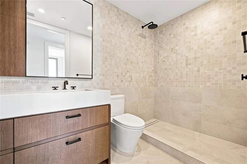 2200 Brickell Ave #413 Miami, FL 33129