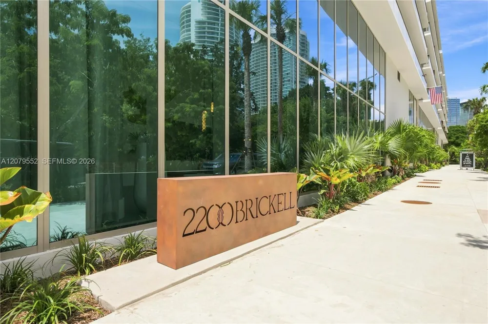 2200 Brickell Ave #413 Miami, FL 33129