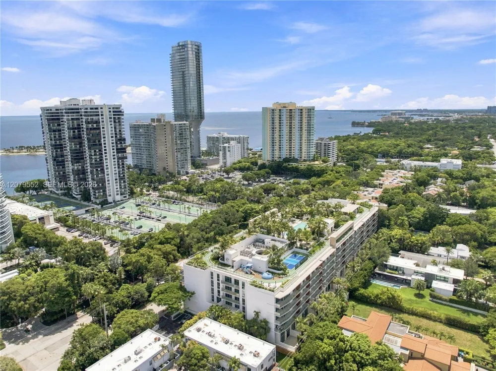 2200 Brickell Ave #413 Miami, FL 33129