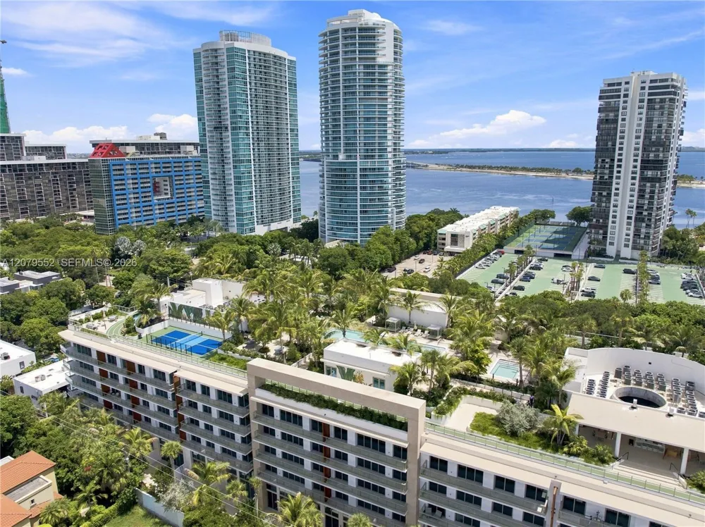 2200 Brickell Ave #413 Miami, FL 33129
