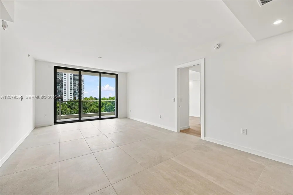 2200 Brickell Ave #413 Miami, FL 33129