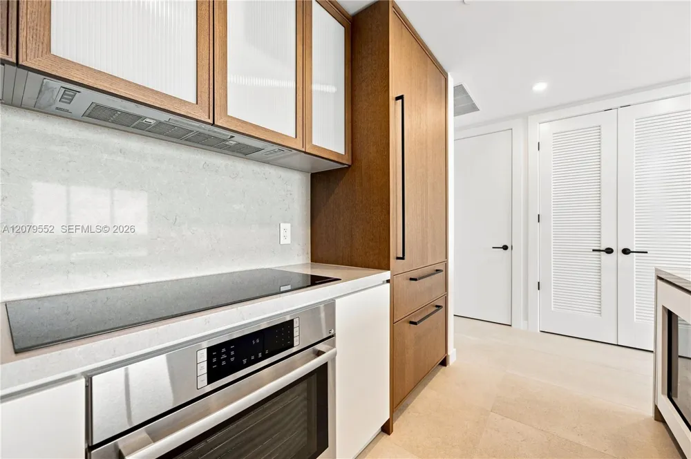2200 Brickell Ave #413 Miami, FL 33129
