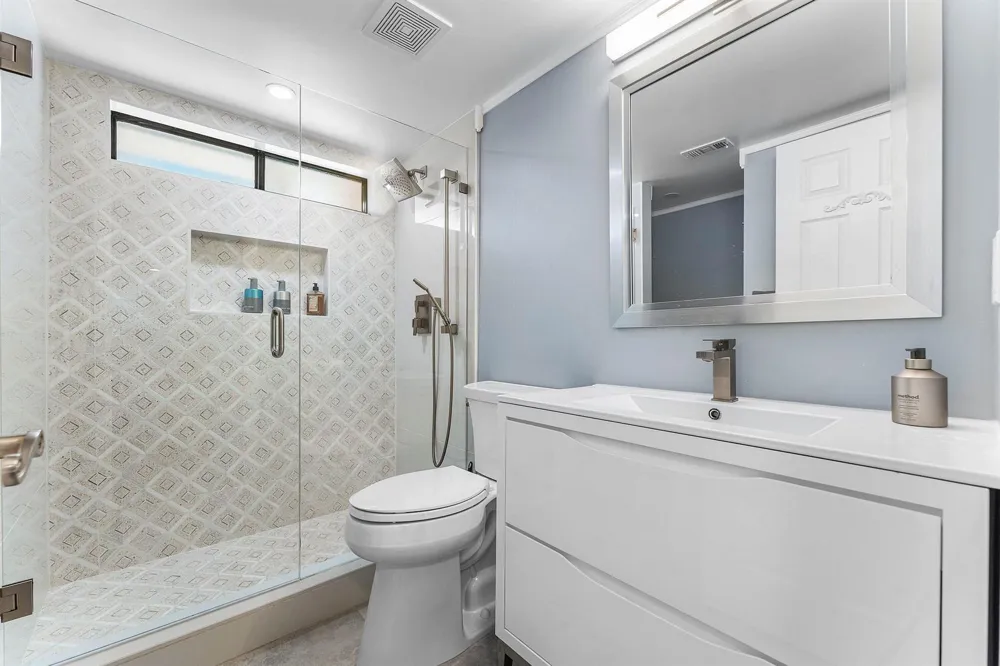 559 NW 38TH TERRACE Deerfield Beach, FL 33442