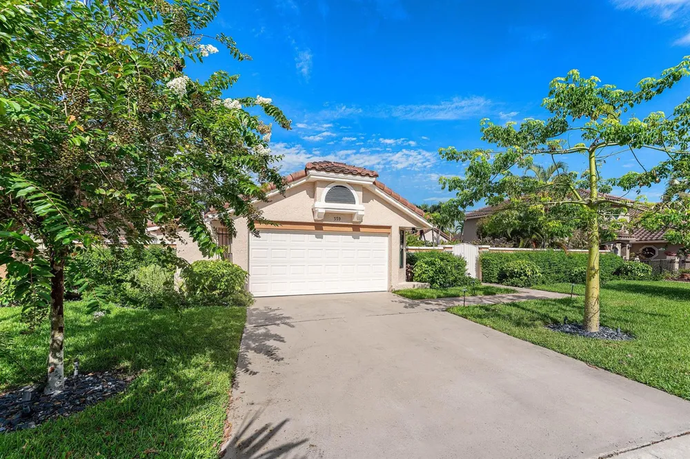 559 NW 38TH TERRACE Deerfield Beach, FL 33442