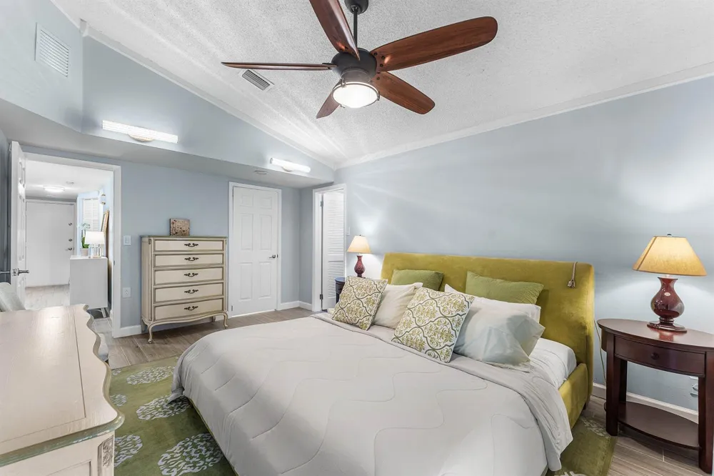 559 NW 38TH TERRACE Deerfield Beach, FL 33442