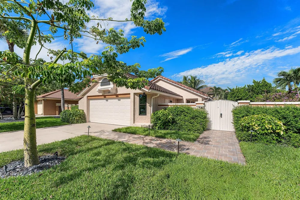 559 NW 38TH TERRACE Deerfield Beach, FL 33442