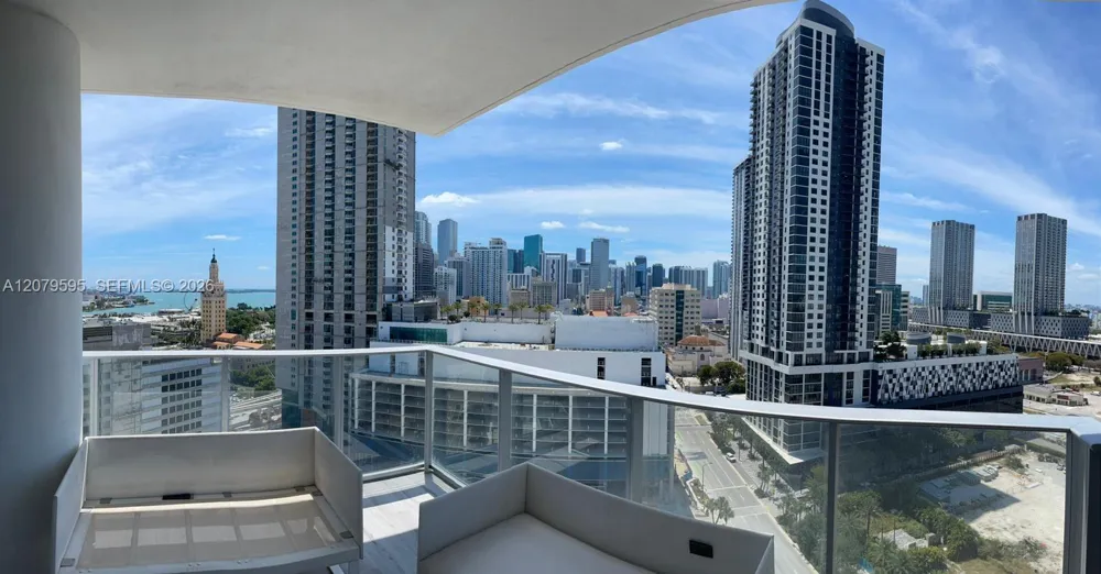 851 NE 1st Ave #1511 Miami, FL 33132