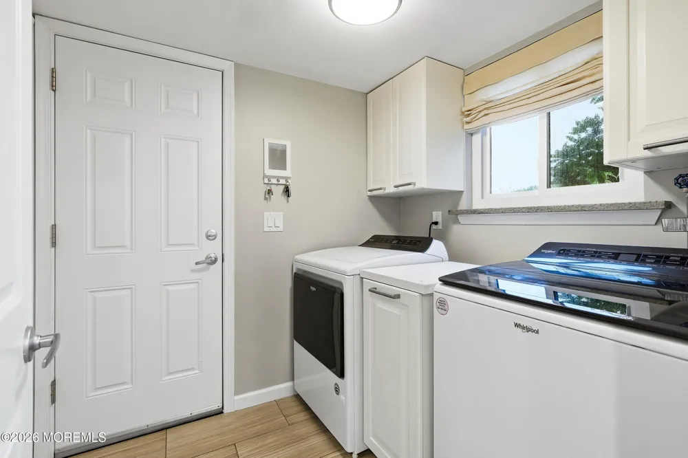 81 Cotswold Circle Ocean, NJ 07712
