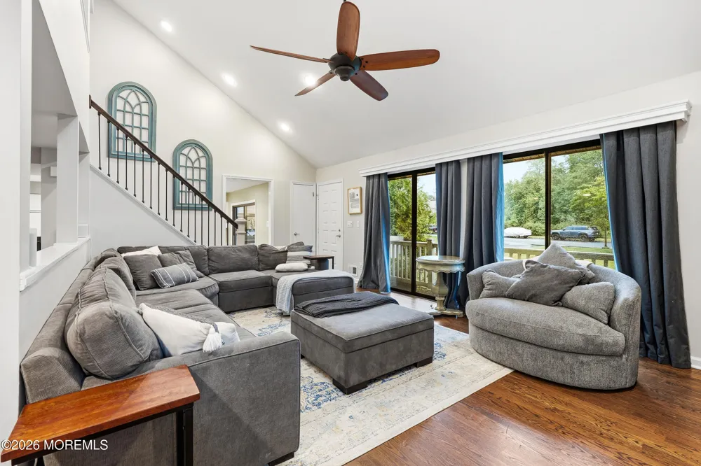 81 Cotswold Circle Ocean, NJ 07712
