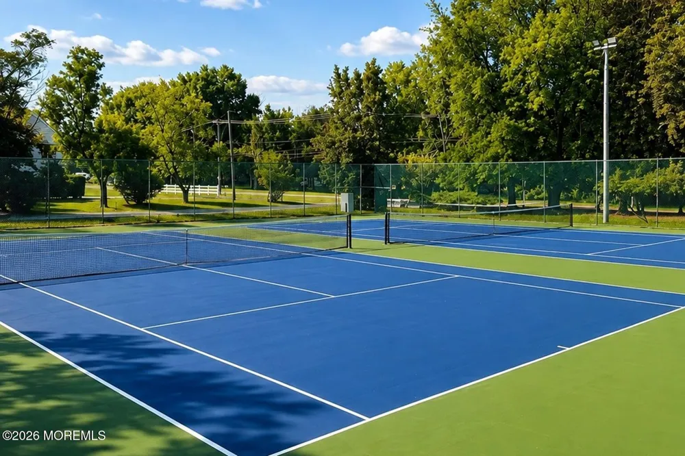 81 Cotswold Circle Ocean, NJ 07712