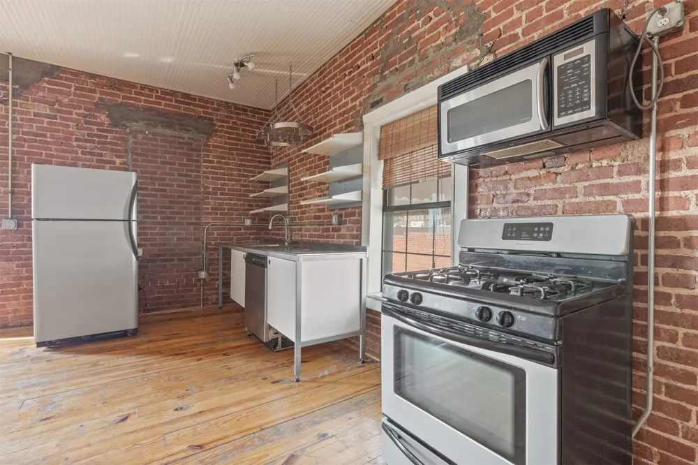 118 Main Street Sand Springs, OK 74063