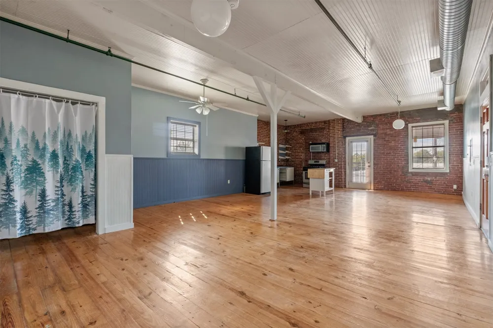 118 Main Street Sand Springs, OK 74063