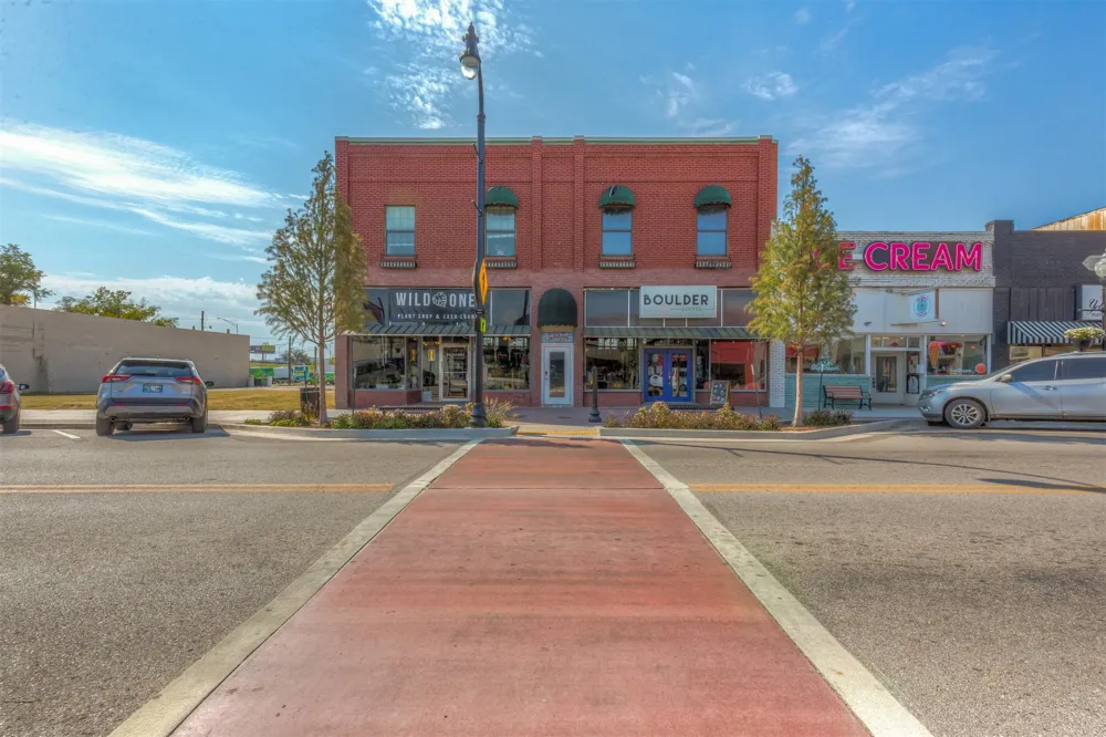 118 Main Street Sand Springs, OK 74063