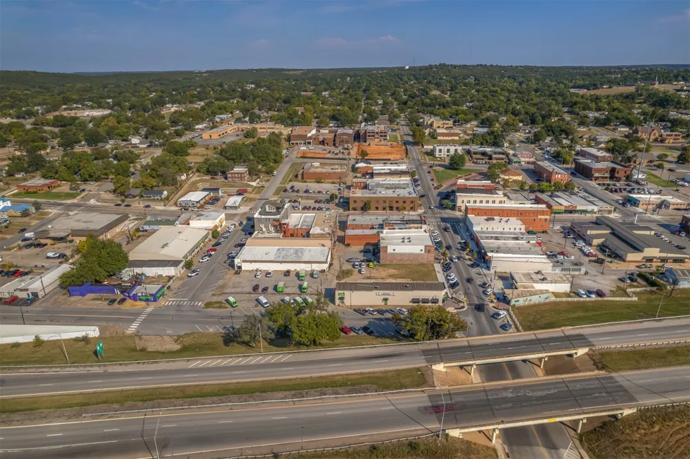 118 Main Street Sand Springs, OK 74063