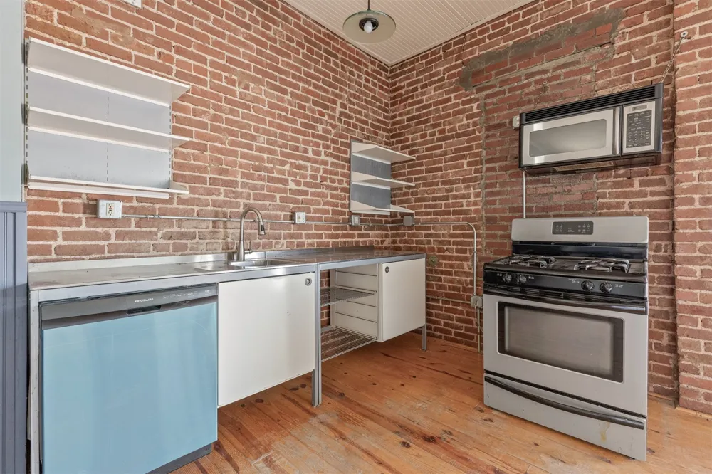 118 Main Street Sand Springs, OK 74063