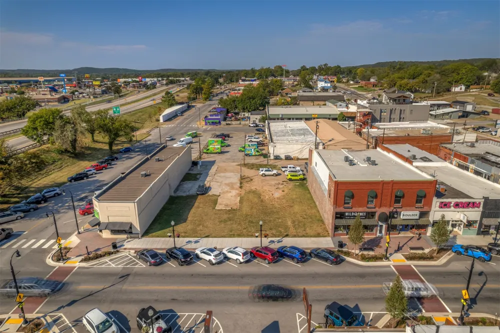 118 Main Street Sand Springs, OK 74063