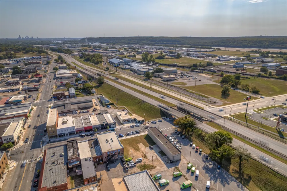 118 Main Street Sand Springs, OK 74063