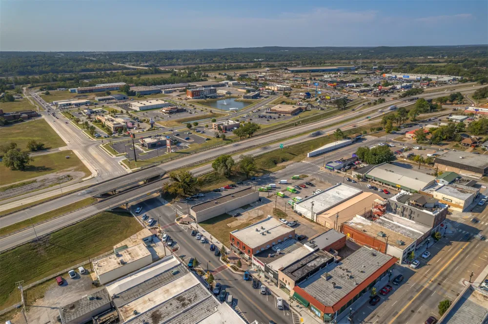 118 Main Street Sand Springs, OK 74063