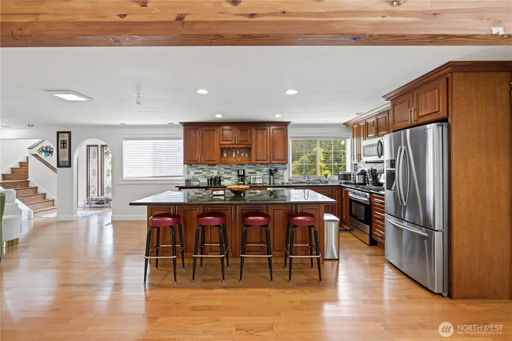 2627 205th Place SW Lynnwood, WA 98036