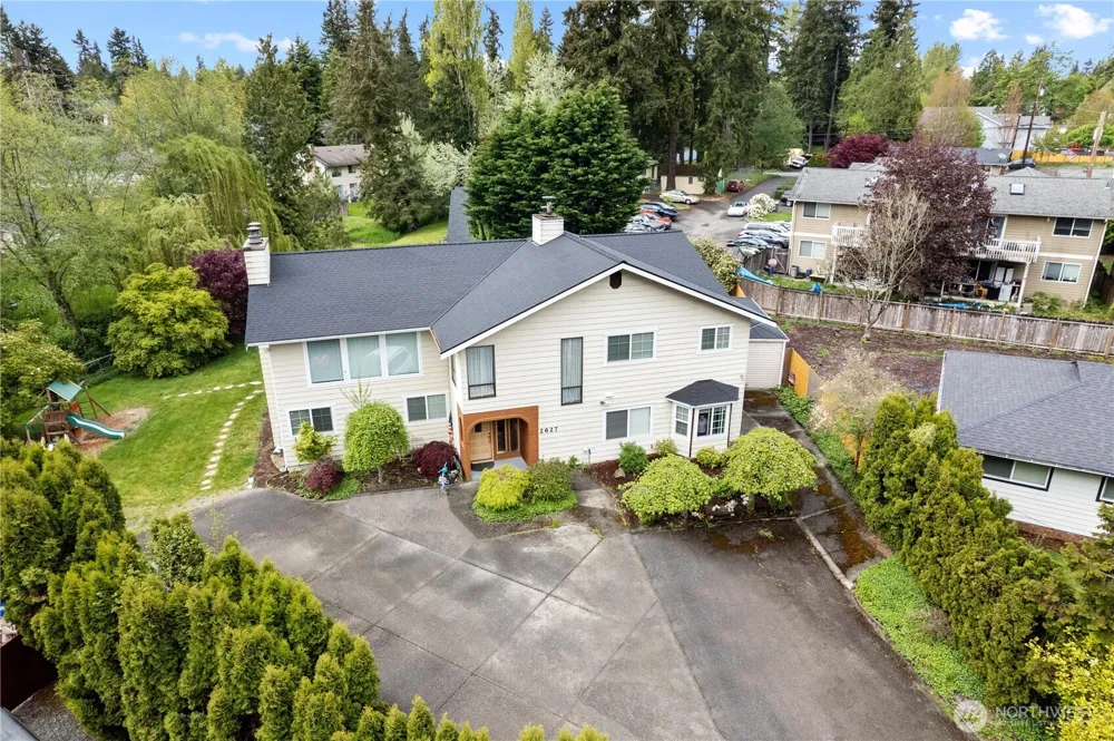 2627 205th Place SW Lynnwood, WA 98036