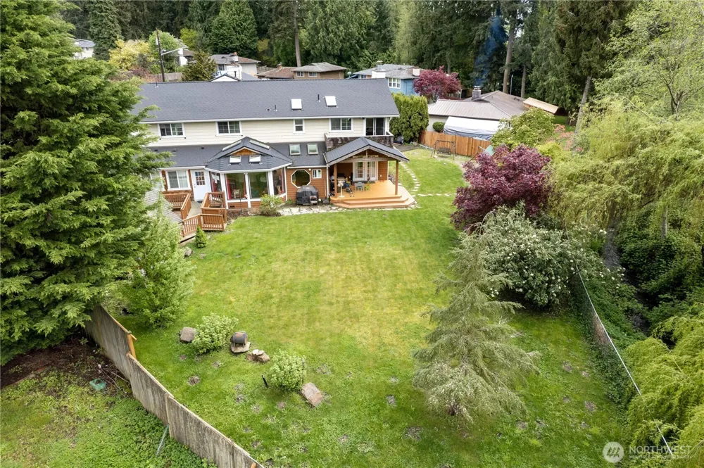 2627 205th Place SW Lynnwood, WA 98036