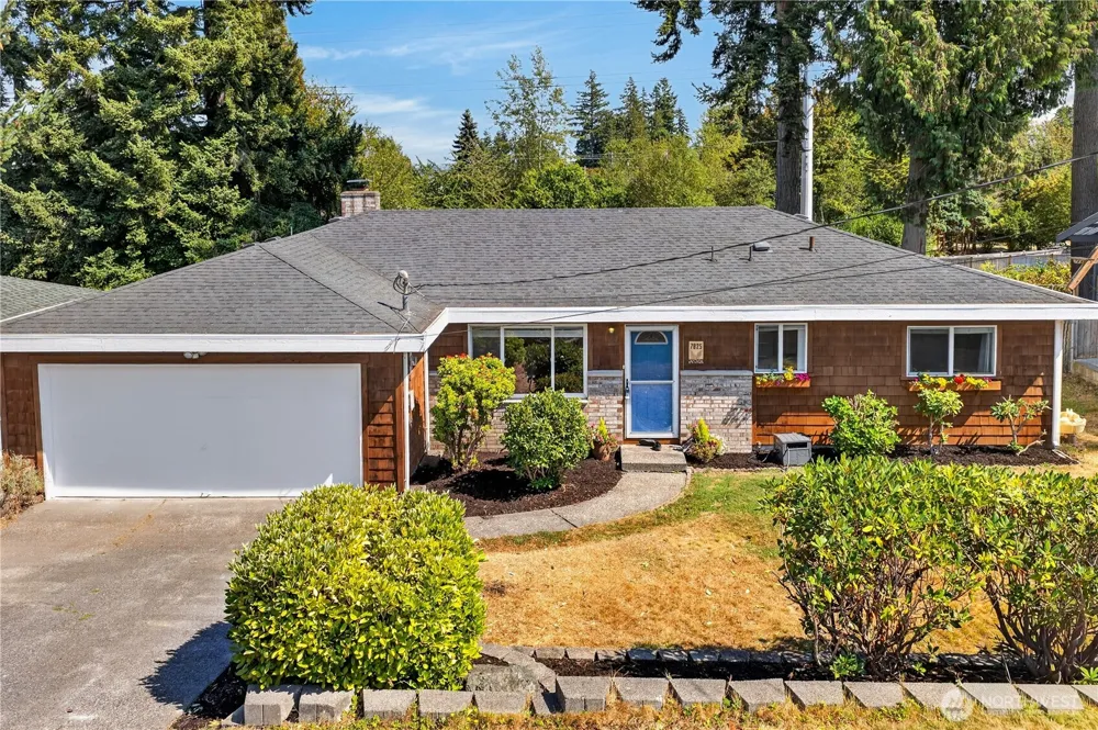 7825 Highland Drive Everett, WA 98203