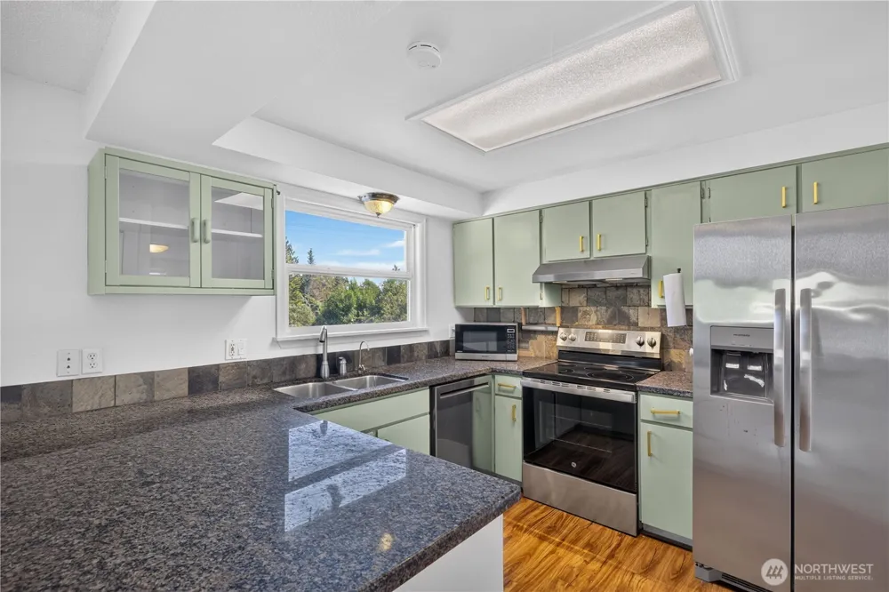 7825 Highland Drive Everett, WA 98203