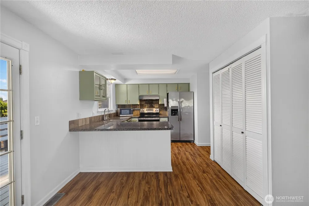 7825 Highland Drive Everett, WA 98203