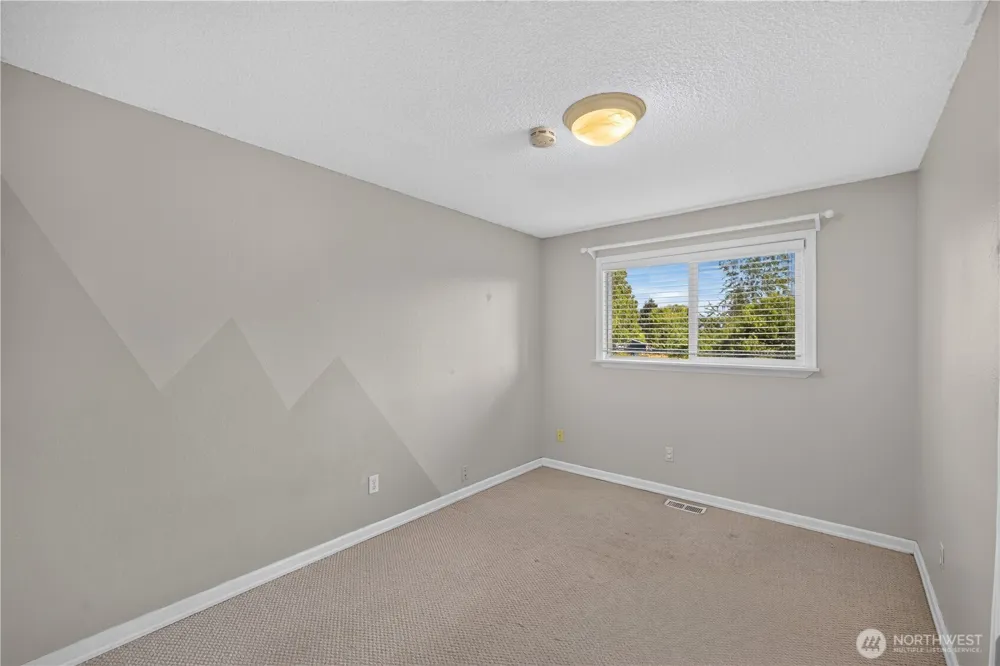 7825 Highland Drive Everett, WA 98203