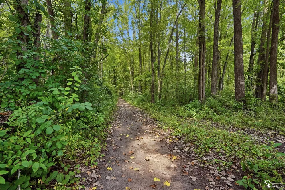 30660 West Road Unknown, MI 48164
