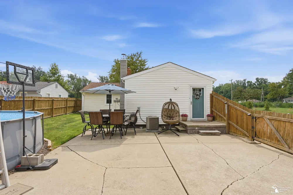 30660 West Road Unknown, MI 48164